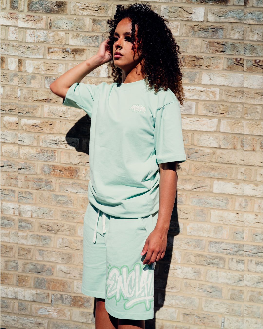 CATALYST T-SHIRT & SHORTS