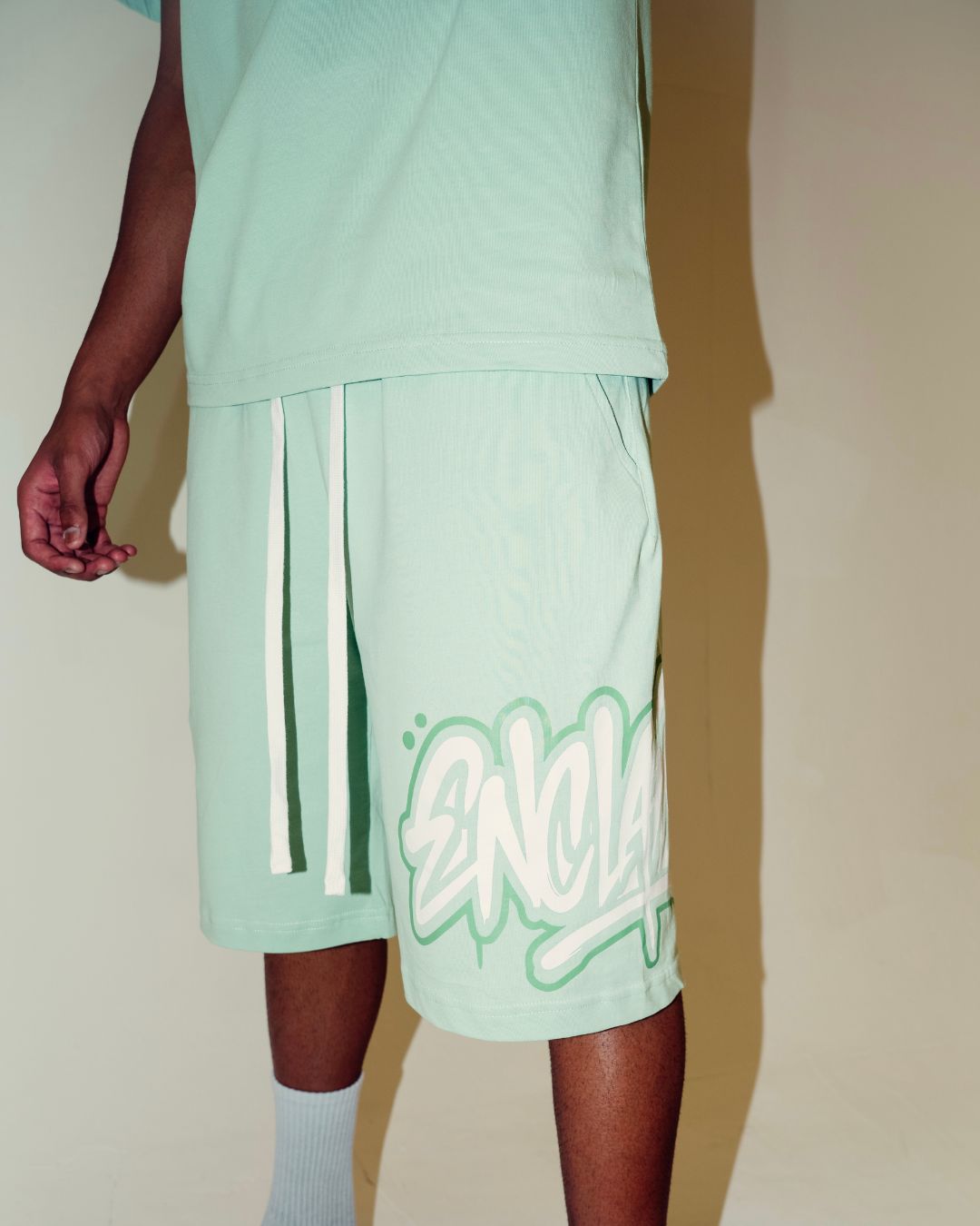 CATALYST T-SHIRT & SHORTS